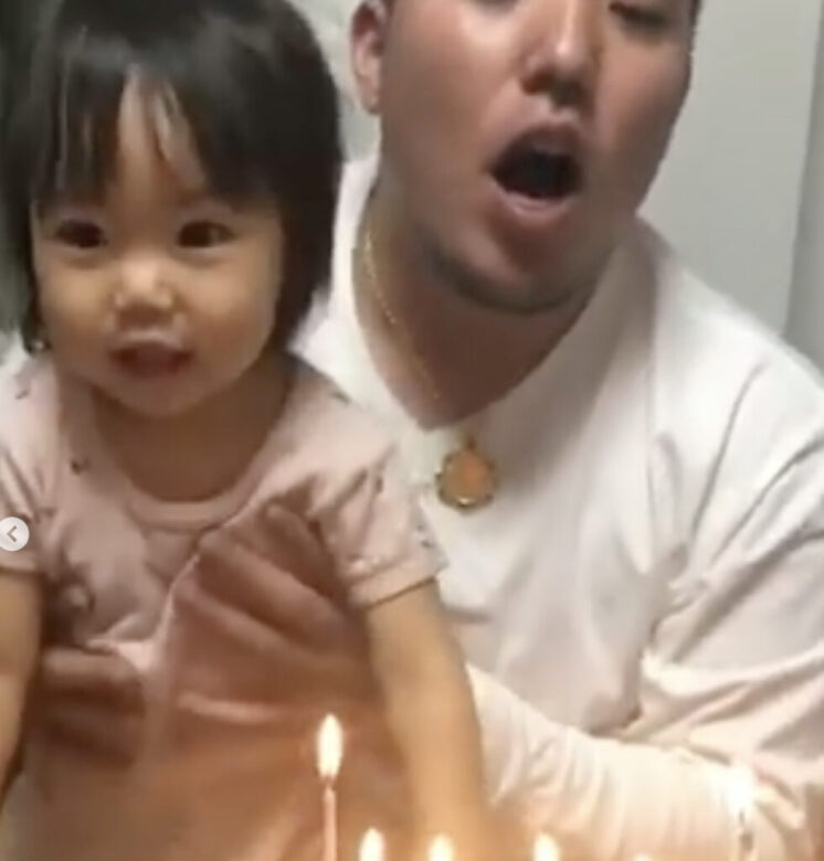 山川穂高の娘真央ちゃんが二重で可愛い画像