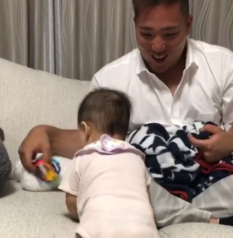 山川穂高の子供は3歳の真央ちゃん